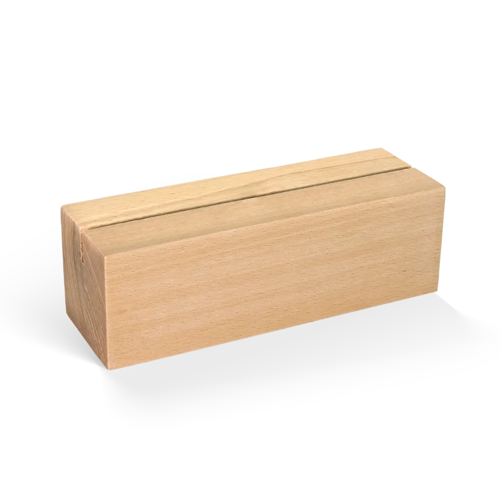 Logoblock aus Naturholz, Seitenansicht.